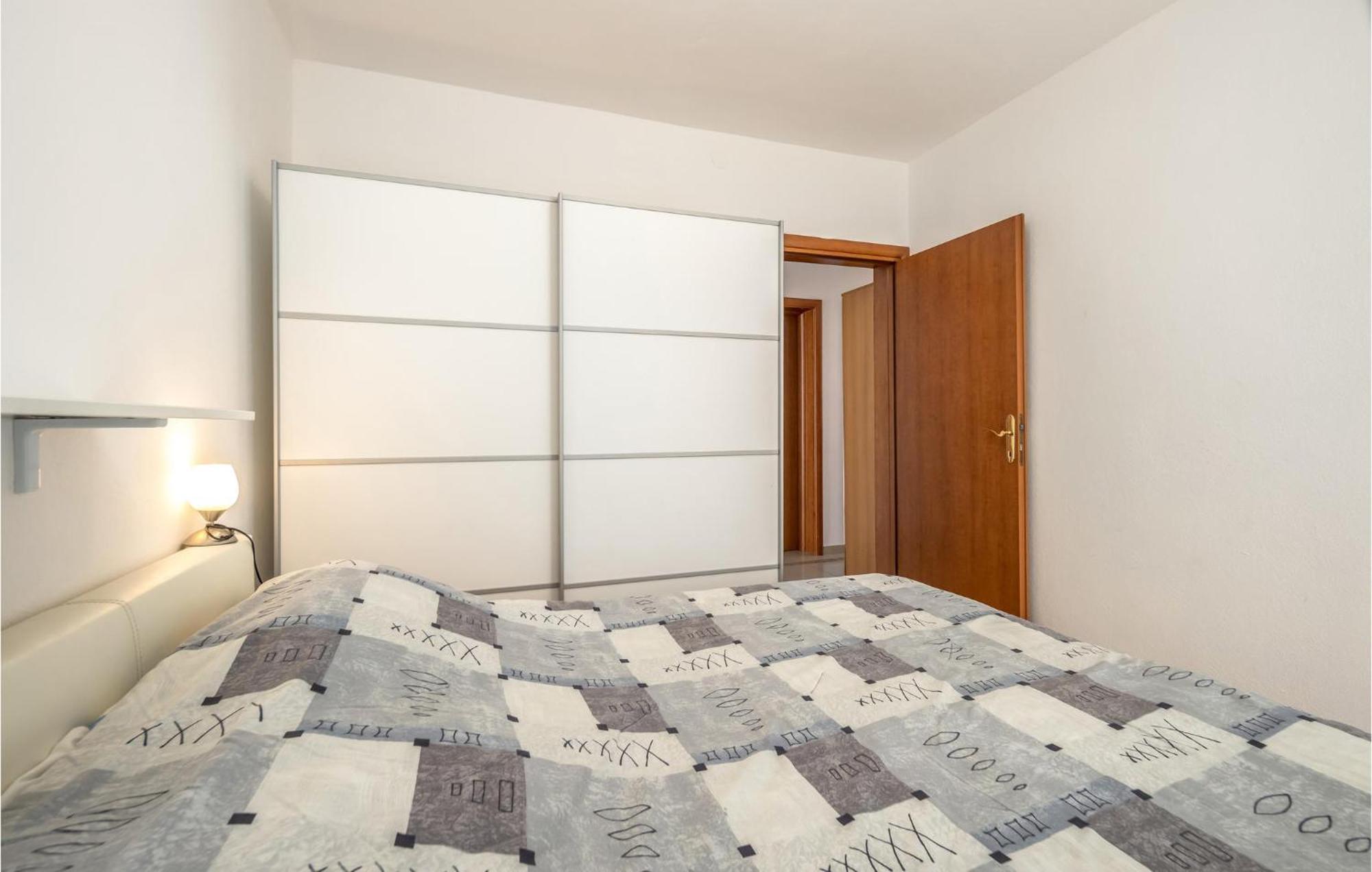 Amazing apartment in Crikvenica with 2 Bedrooms&WiFi Buitenkant foto