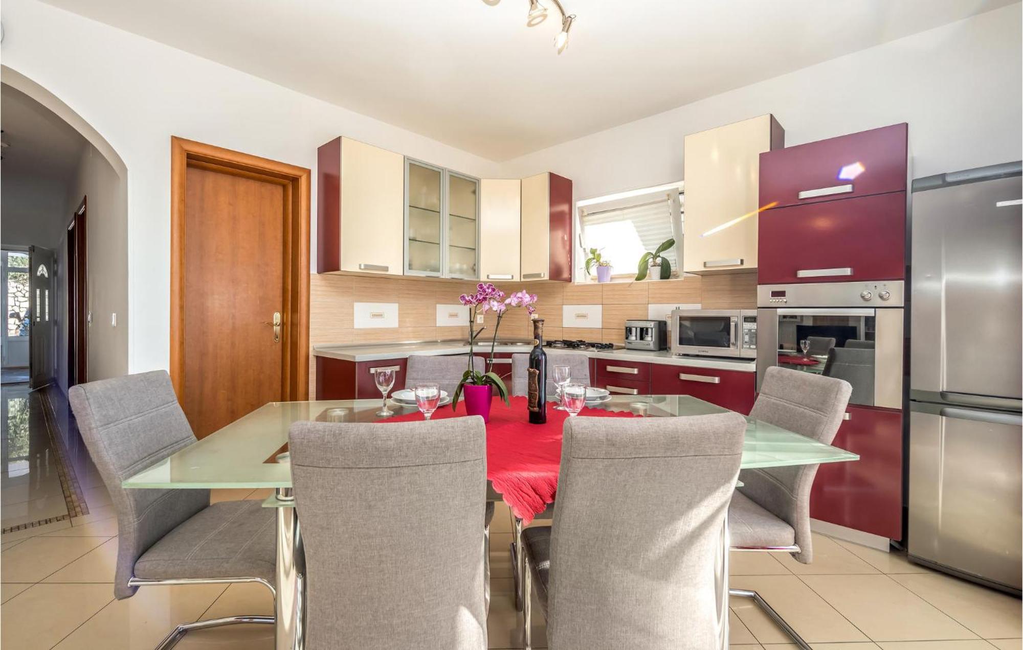 Amazing apartment in Crikvenica with 2 Bedrooms&WiFi Buitenkant foto