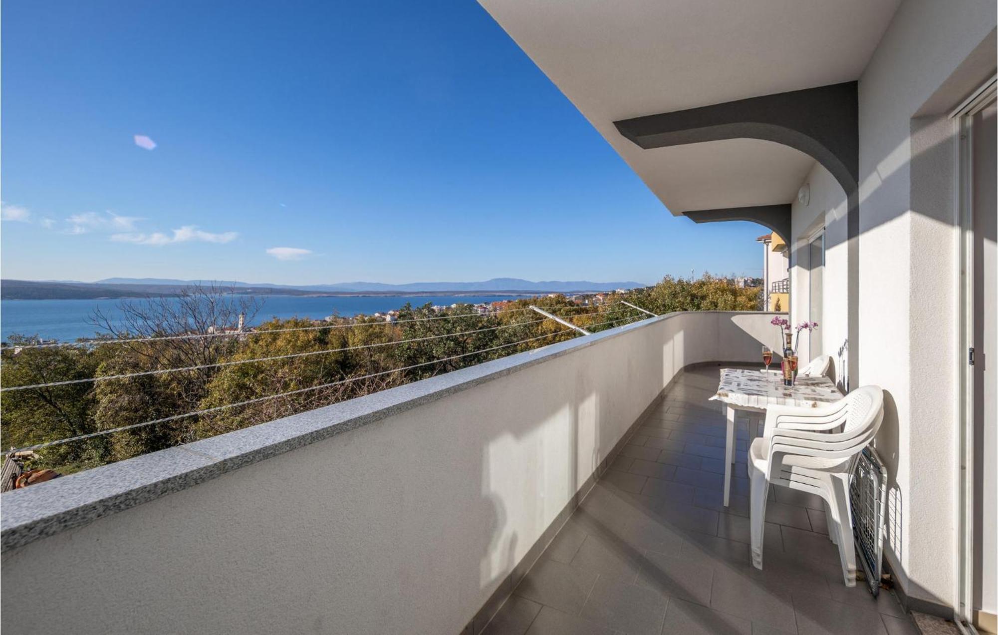 Amazing apartment in Crikvenica with 2 Bedrooms&WiFi Buitenkant foto