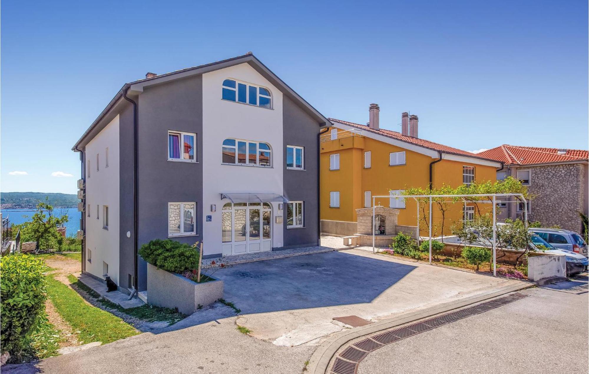 Amazing apartment in Crikvenica with 2 Bedrooms&WiFi Buitenkant foto