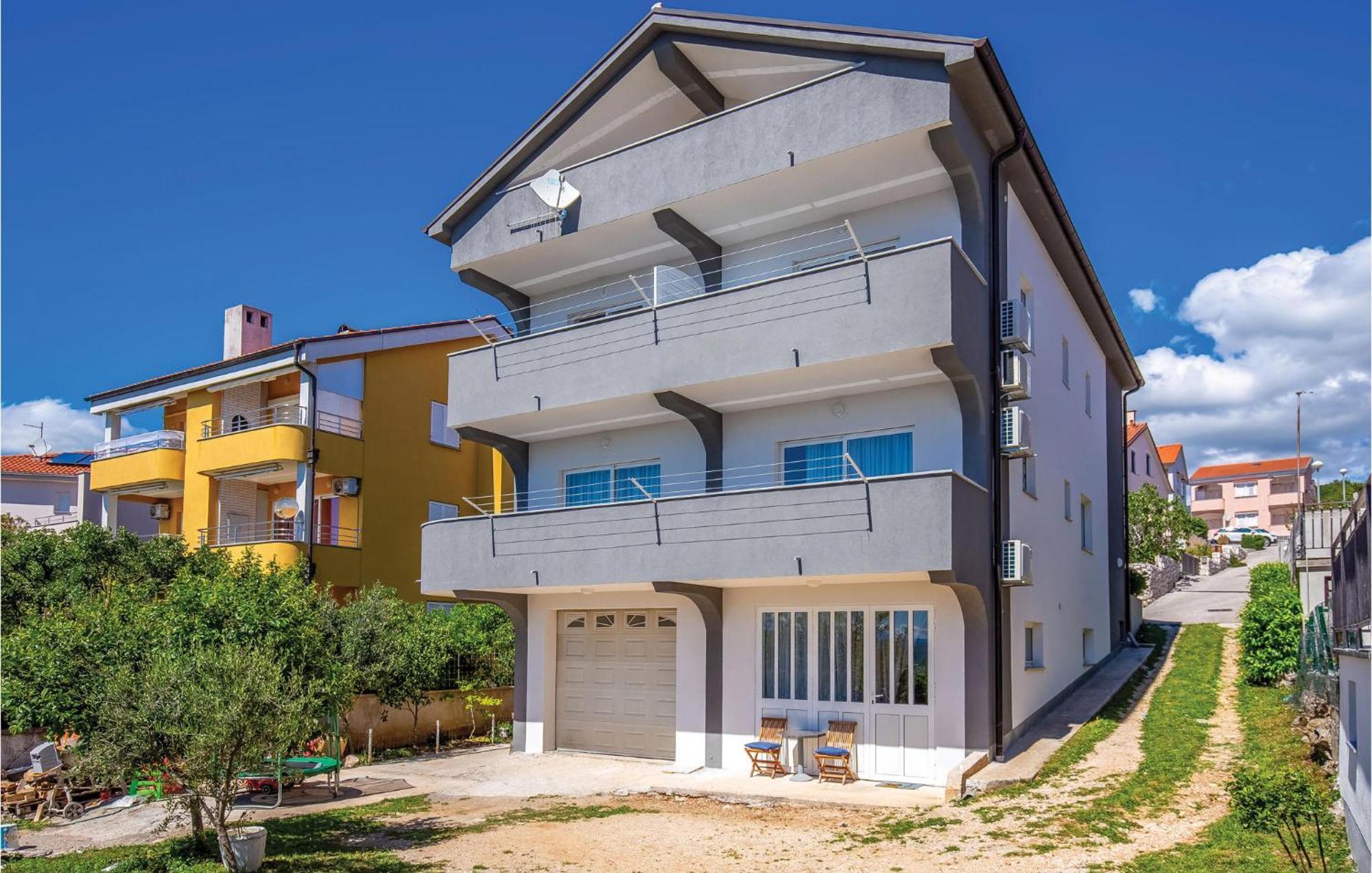Amazing apartment in Crikvenica with 2 Bedrooms&WiFi Buitenkant foto